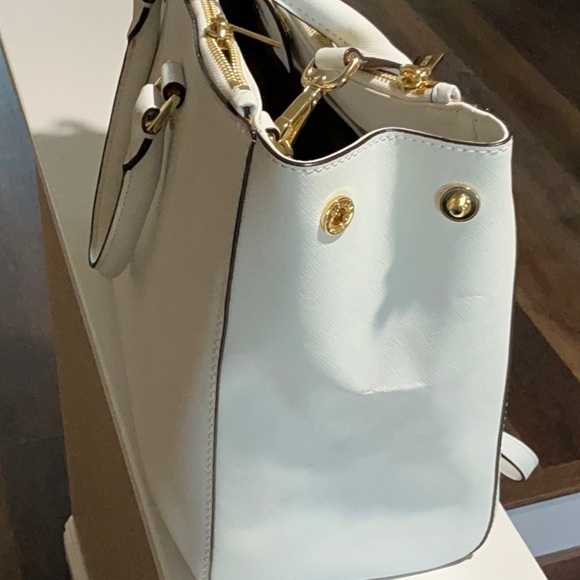 Handbag - Picture 2 of 7